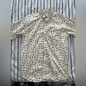 Columbia short sleeve button up shirt. Sz medium